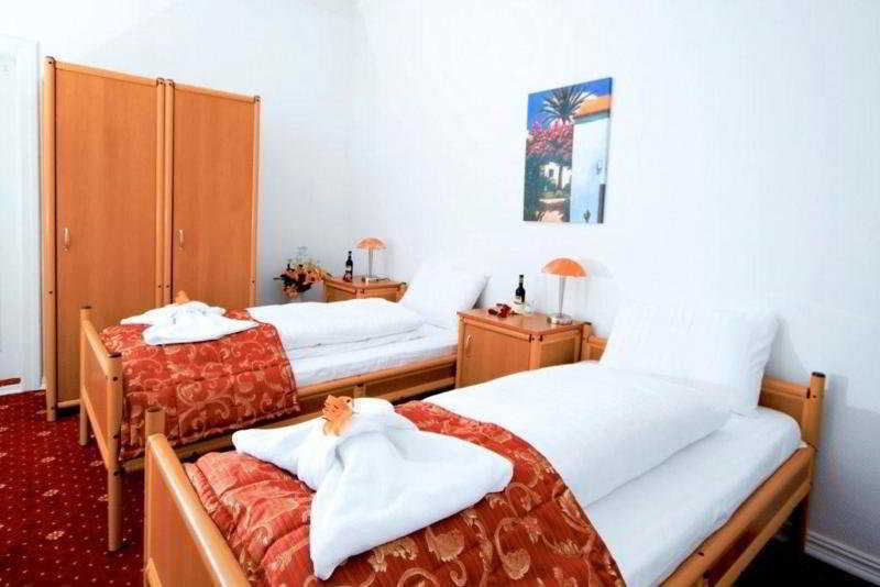 Hotel 54 3*
